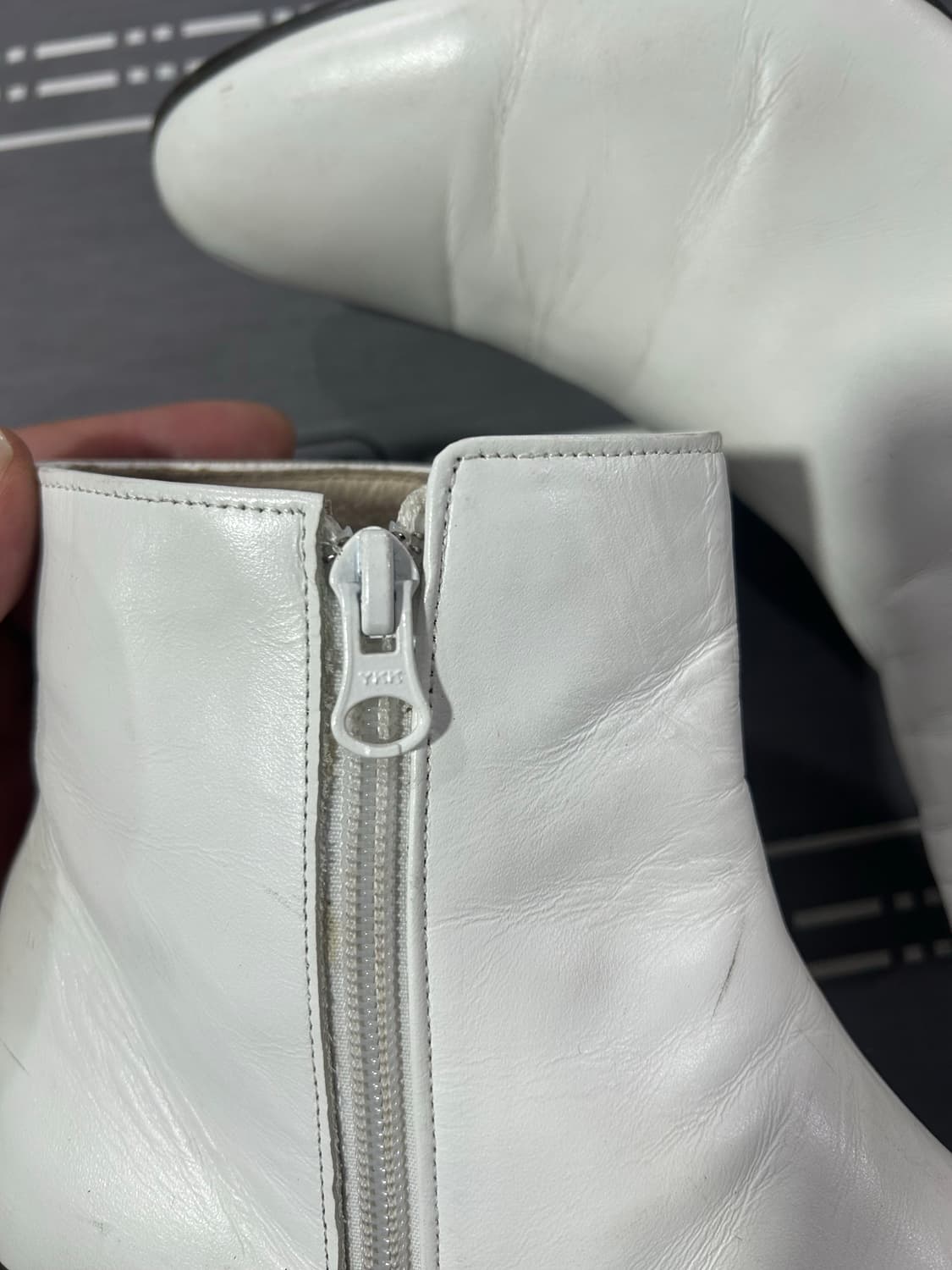 화이트 레더 앵클부츠 / From the Atelier / 250-255 상품이미지5