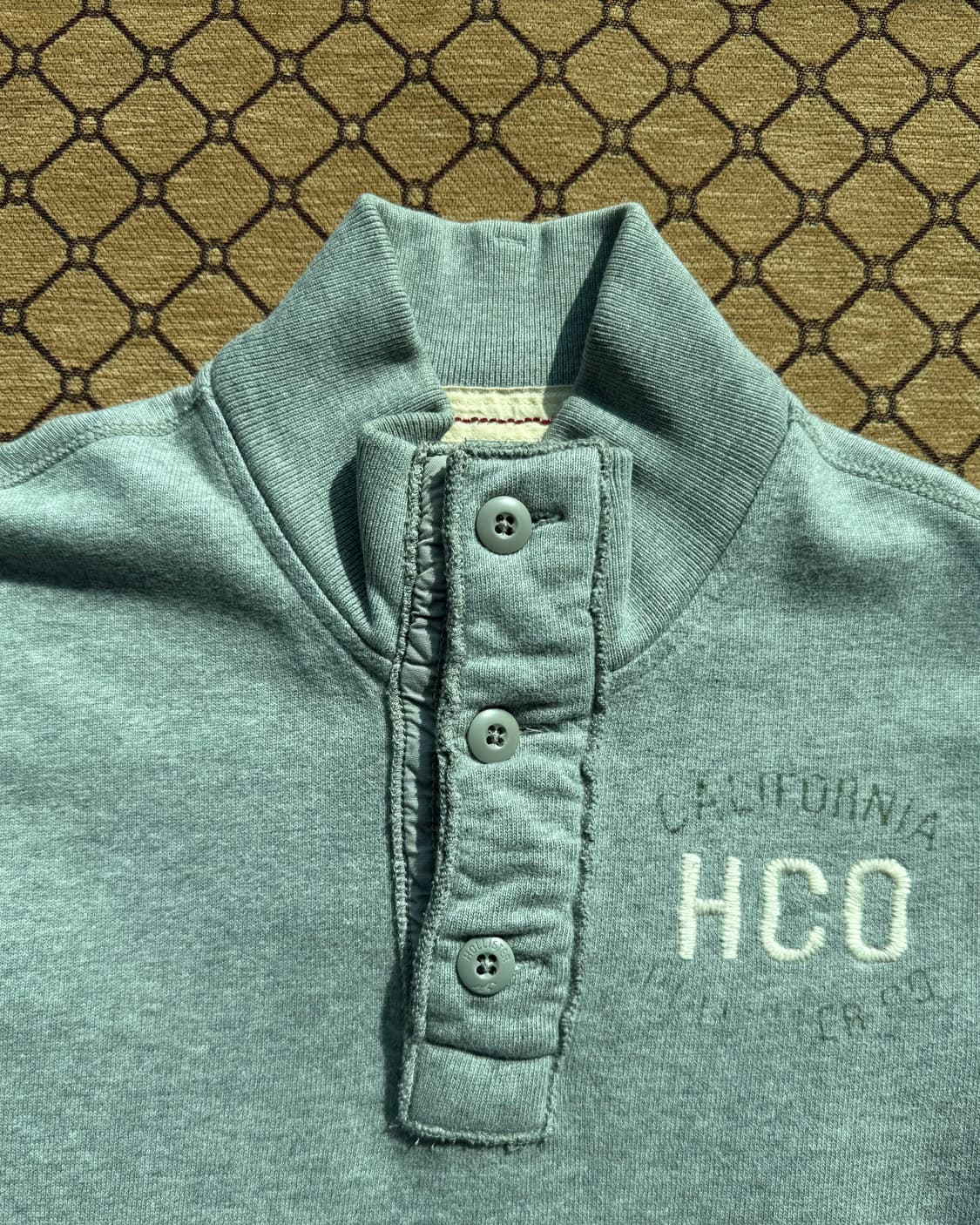 홀리스터 넥 버튼 티셔츠 상품이미지1