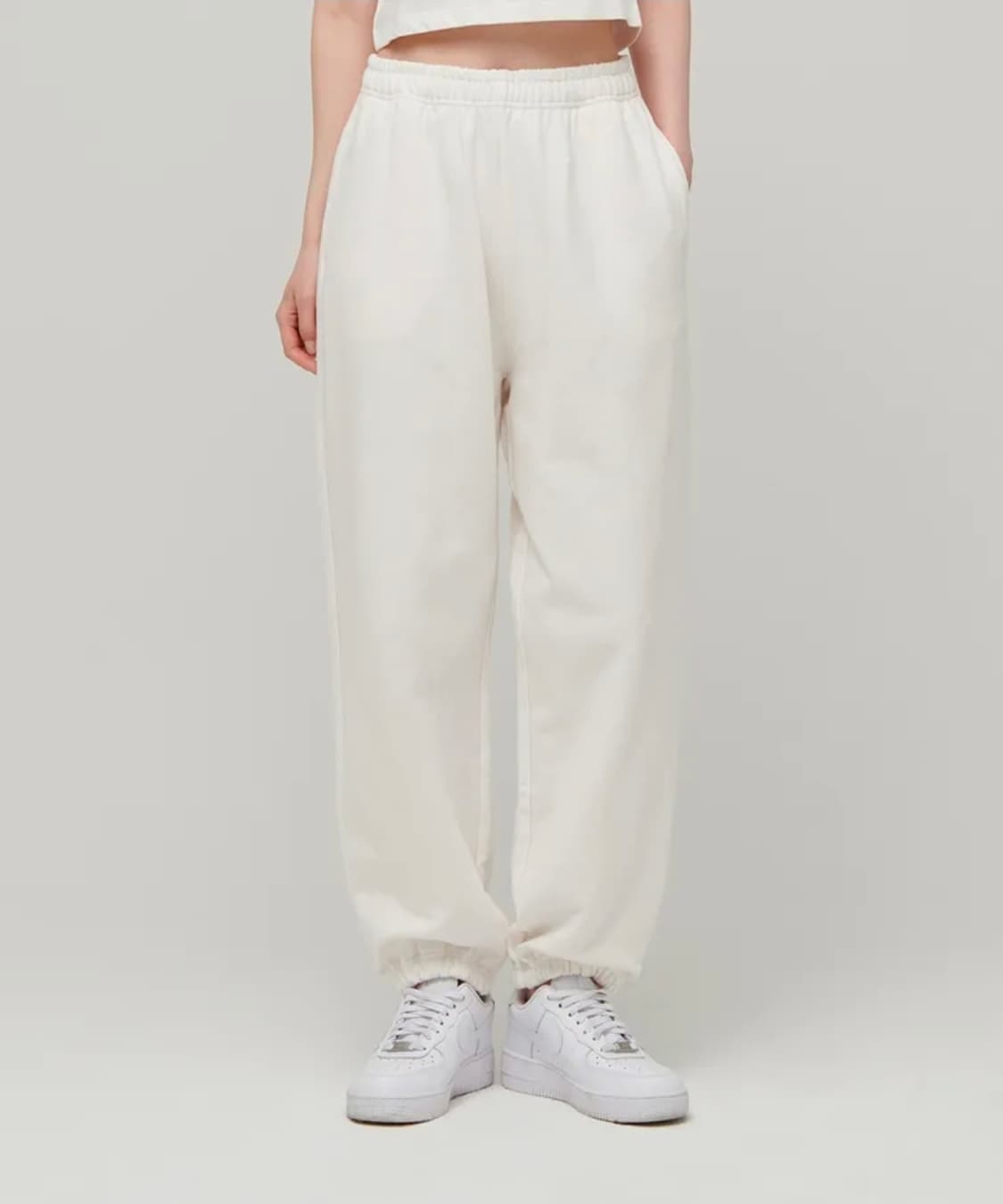 무신사 스탠다드 우먼 우먼즈 릴렉스드 스웨트 팬츠 [크림] S 미개봉품 상품이미지1
