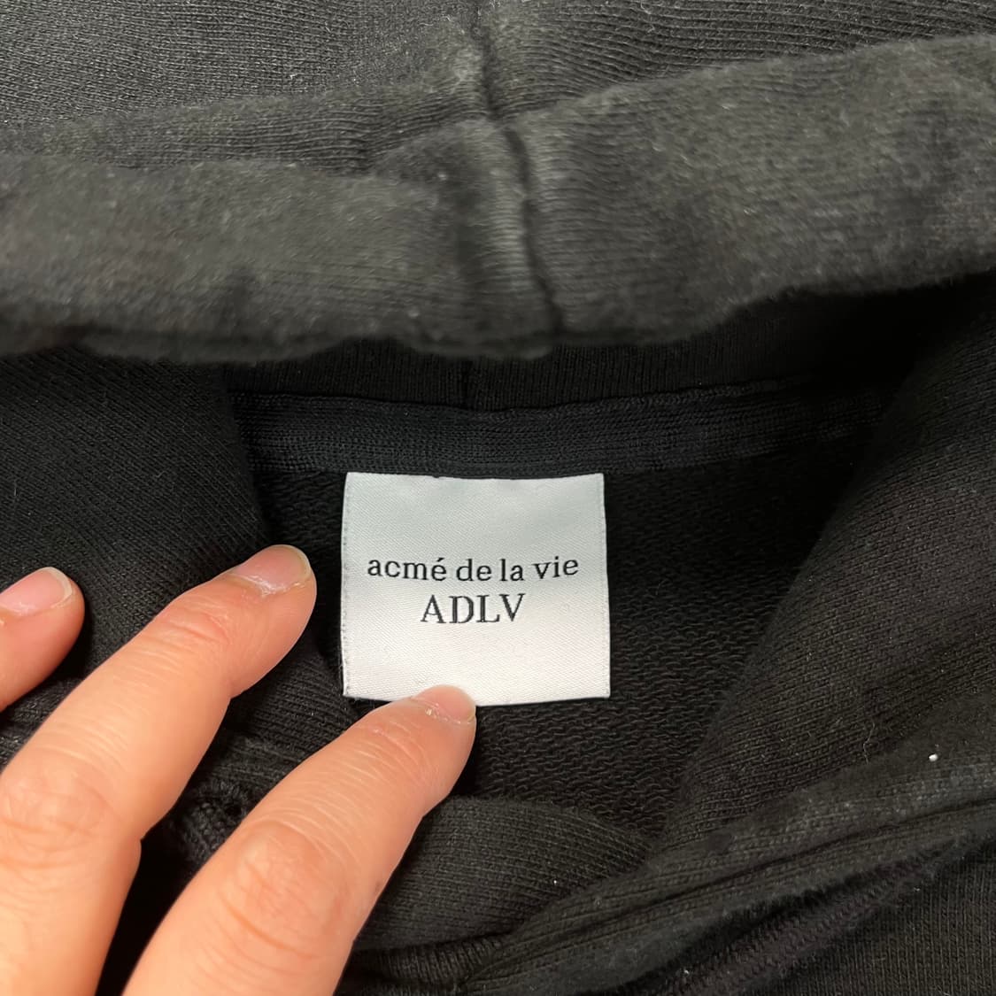 100 아크메드라비 후드티 상품이미지4