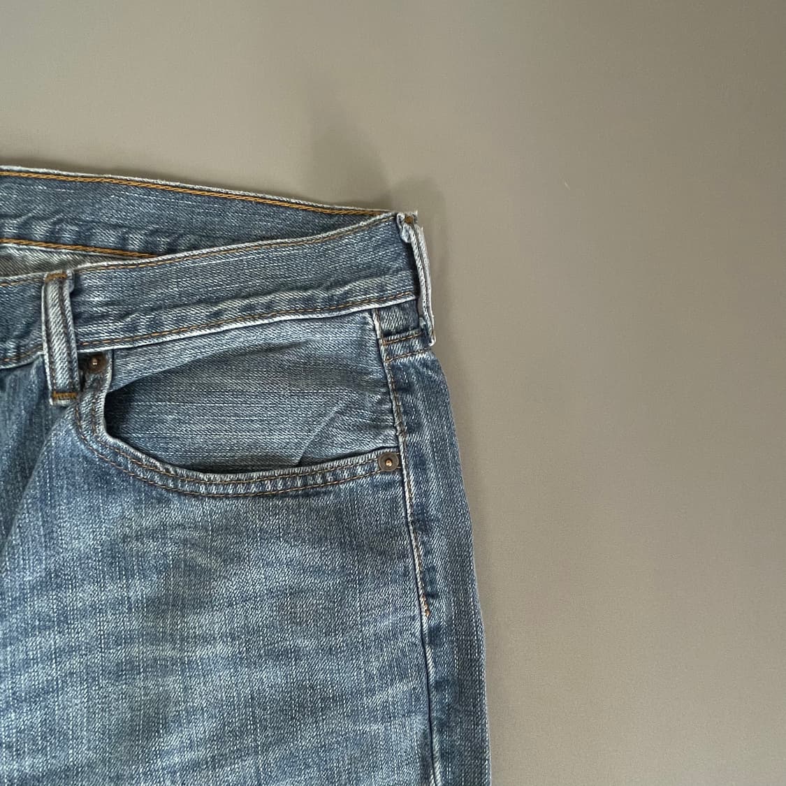 (36) 리바이스559 36x34 릴렉스 스트레이트핏 워싱 데님팬츠 상품이미지3