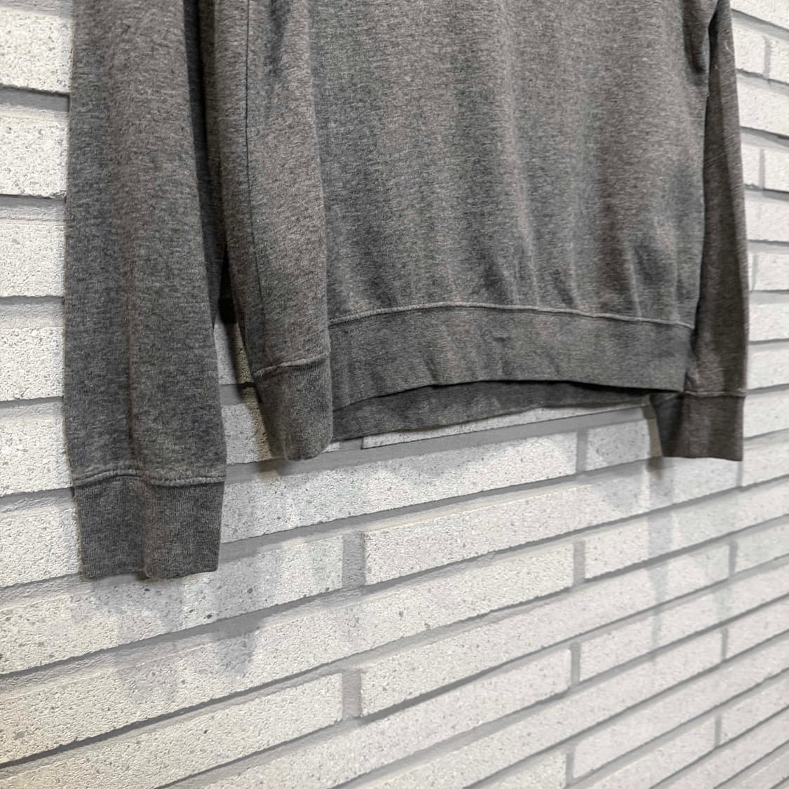 나이키 프론트 NIKE 빅로고 기모 맨투맨 그레이 컬러 상품이미지3