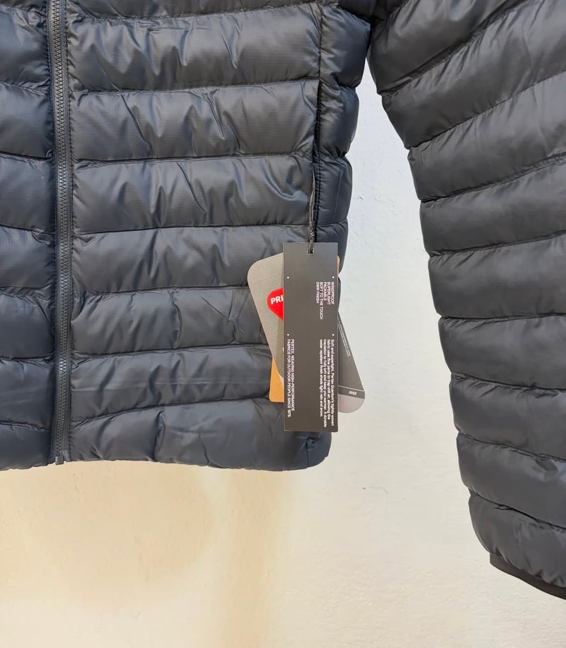 [새상품] 랩 이큅먼트 경량 패딩 시러스알파인 상품이미지3