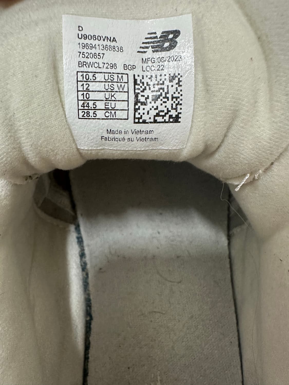 뉴발란스 9060 버건디 285D 상품이미지6