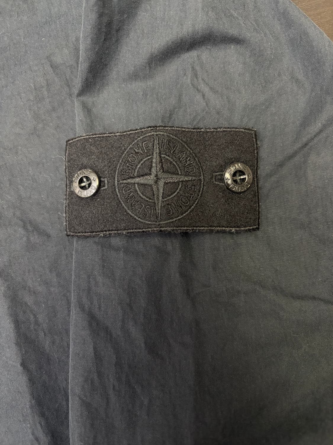 스톤아일랜드 고스트피스 나일론 맨투맨 상품이미지4