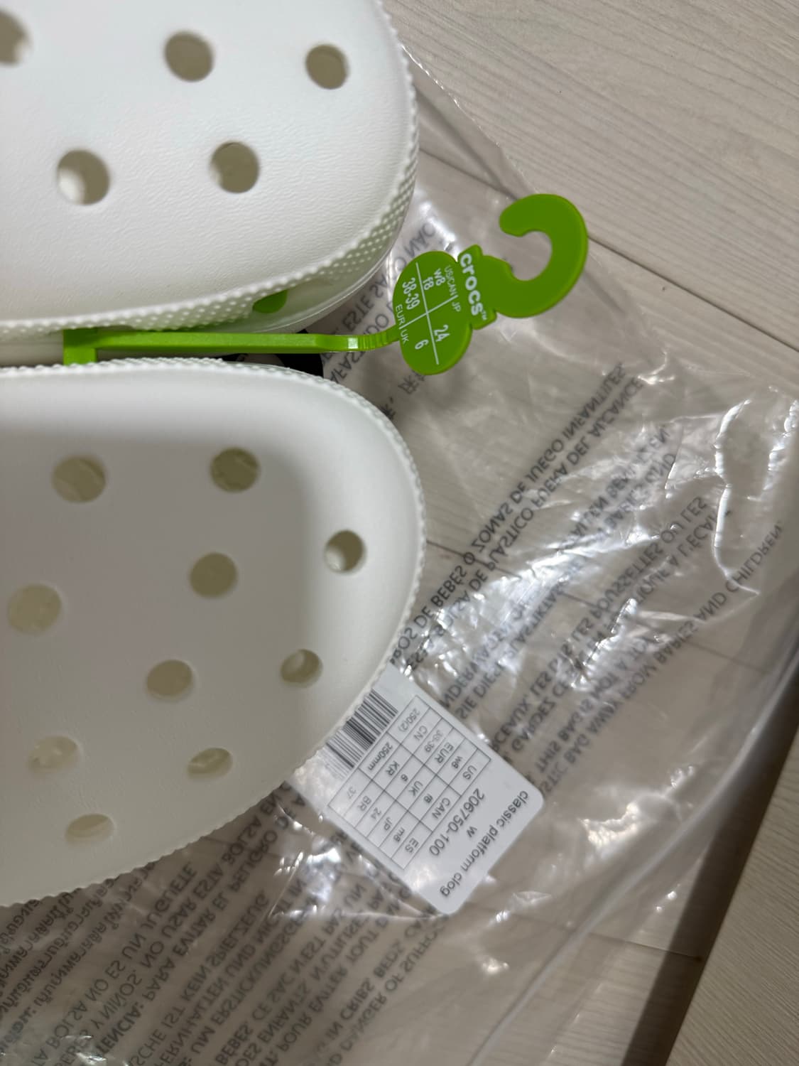 [새상품] 크록스 클래싯 플랫폼 클로스우먼 250 상품이미지3