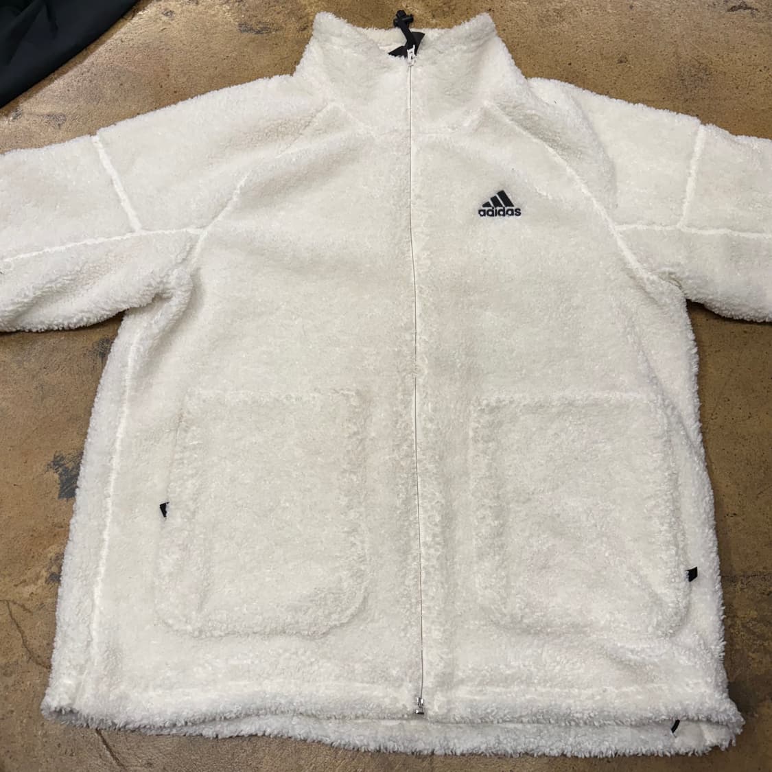 아디다스 화이트 후리스 집업 상품이미지3