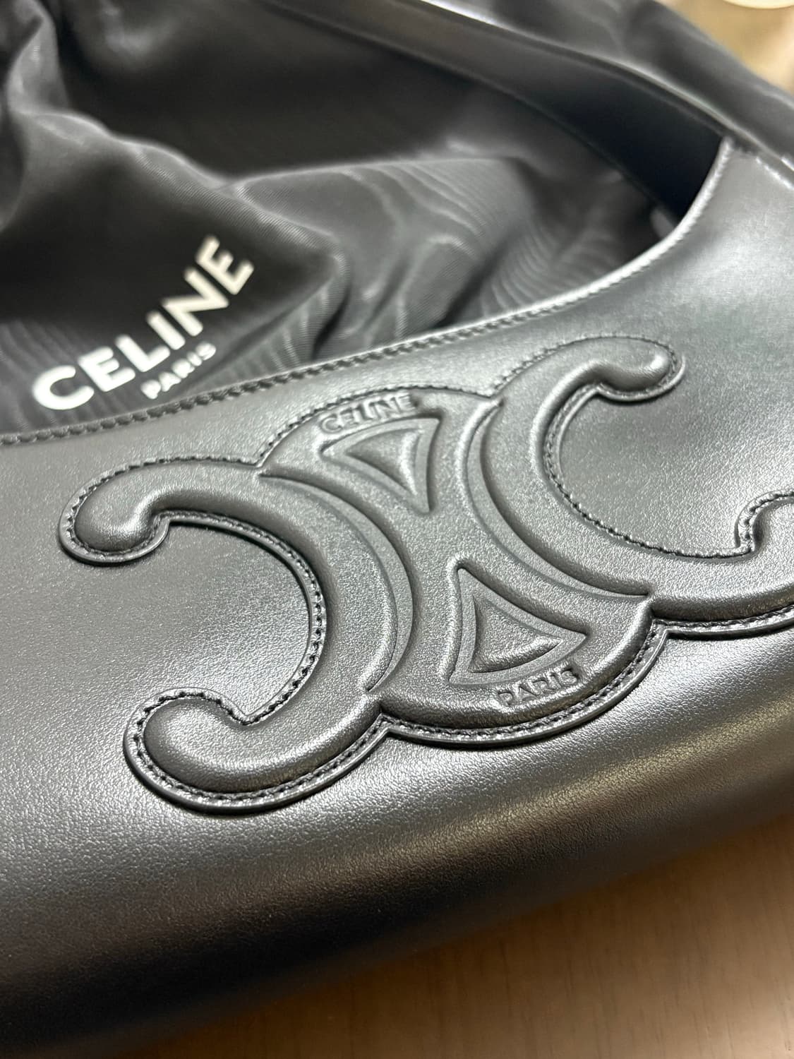 셀린느 퀴르 트리오페 숄더백 블랙(상태 최상) 상품이미지2