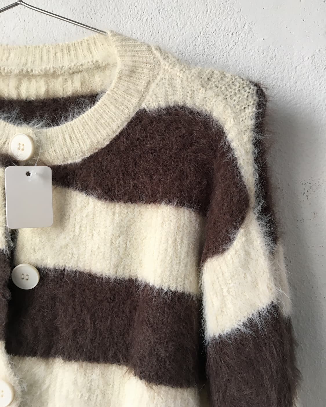 Fluffy pattern knit cardigan 상품이미지4