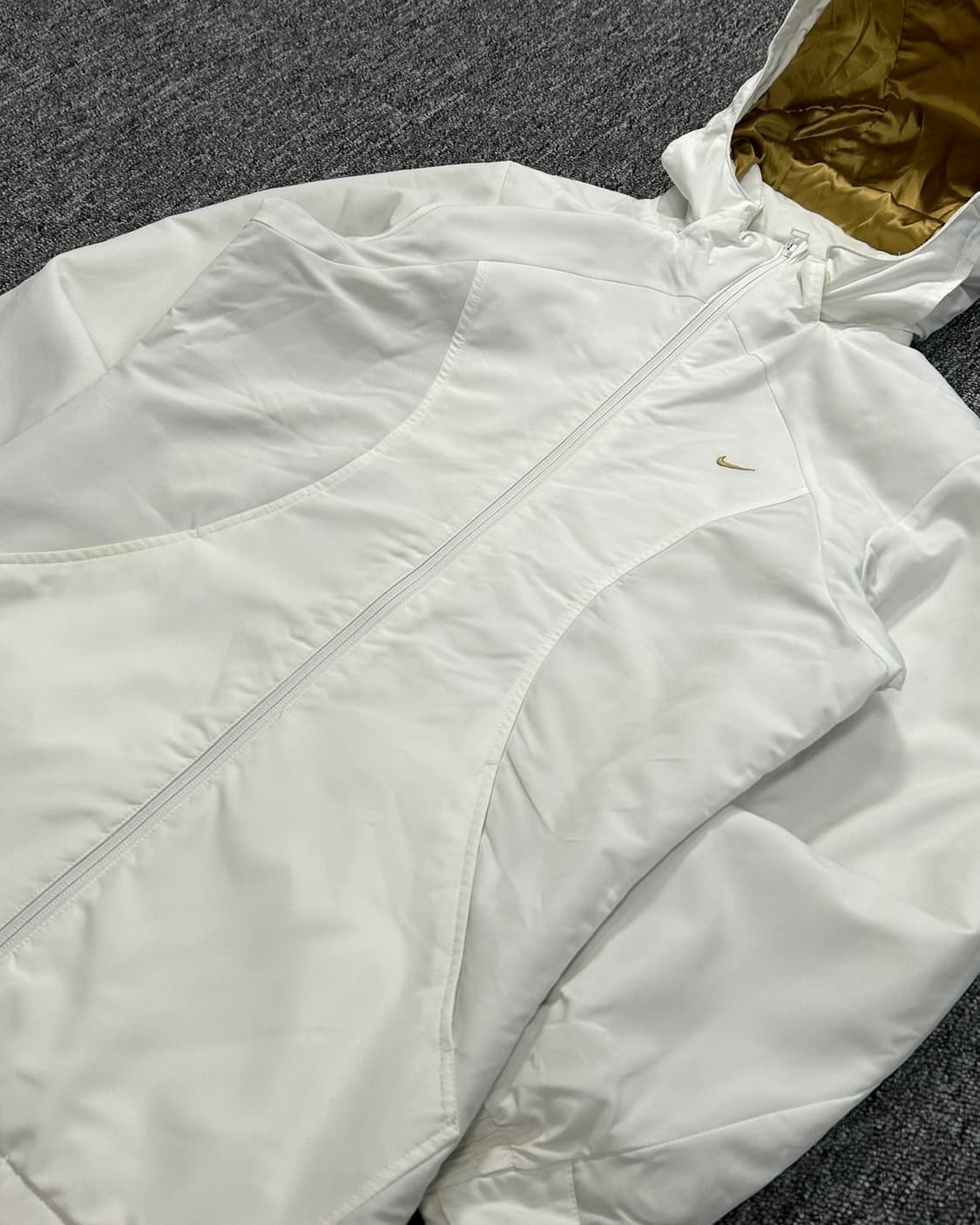 나이키 올드스쿨 누빔 후드 점퍼 상품이미지2