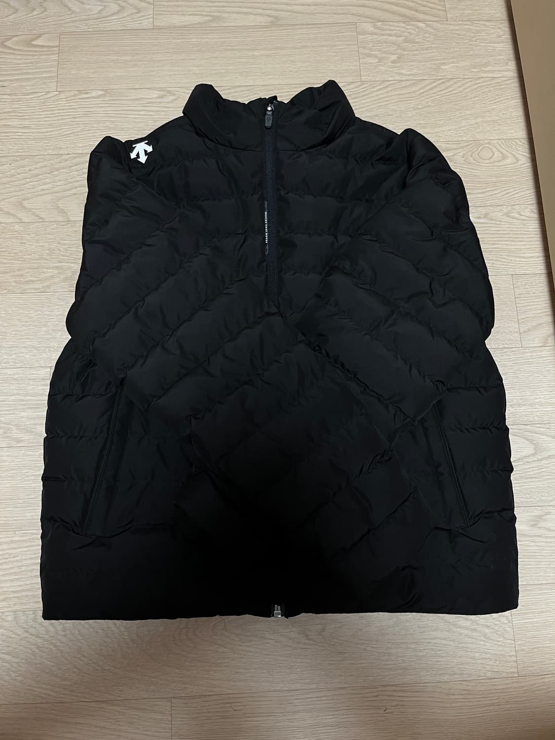 데상트 경량 자켓 새상품 급쳐..! 정가24 새상품! 상품이미지3