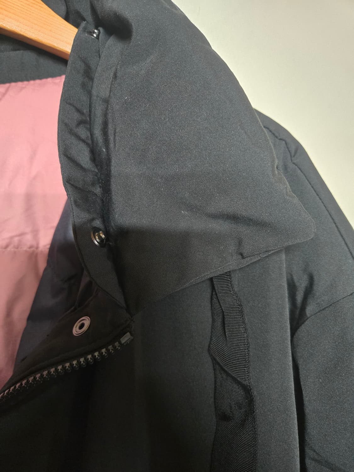 베네통 블랙 구스 롱 패딩 코트 44 모자X 상품이미지5