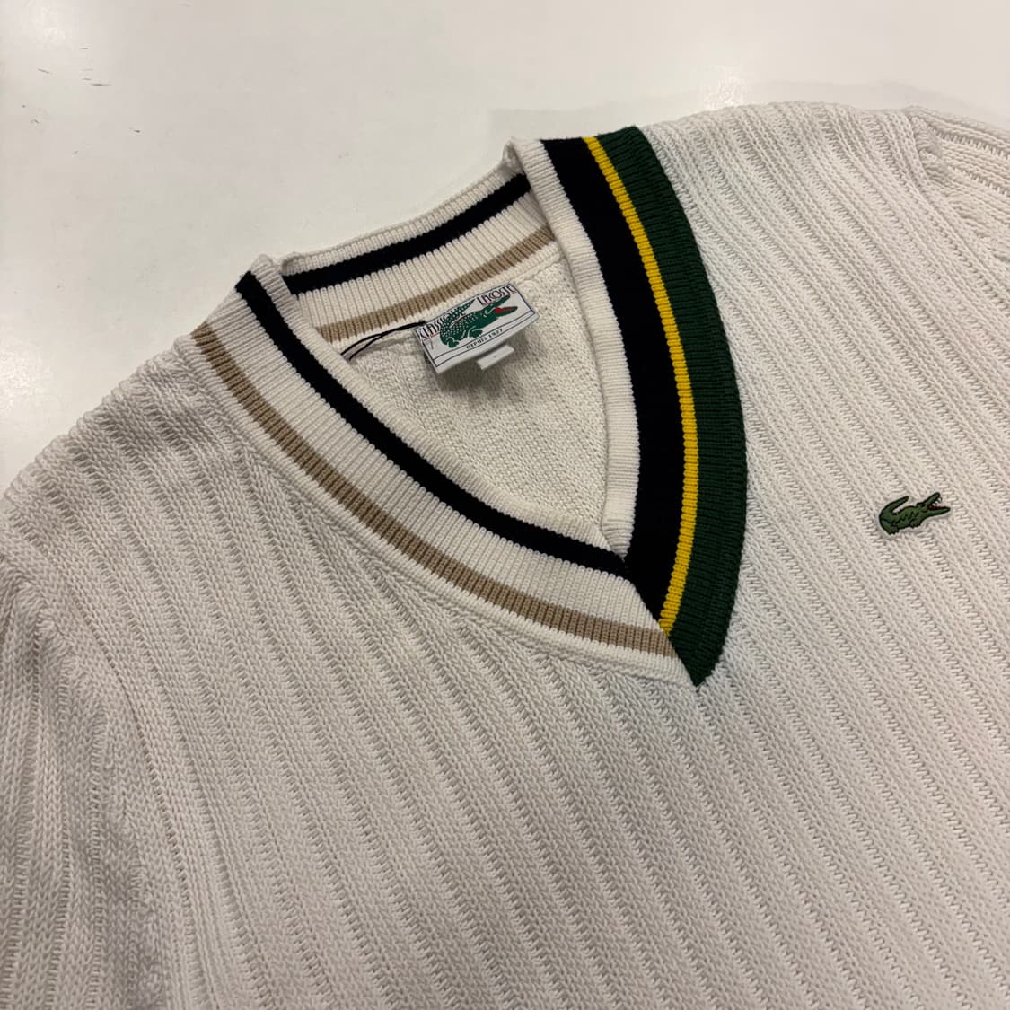 [L] Lacoste 라코스테 V넥 니트 아이보리 화이트 B338 상품이미지3