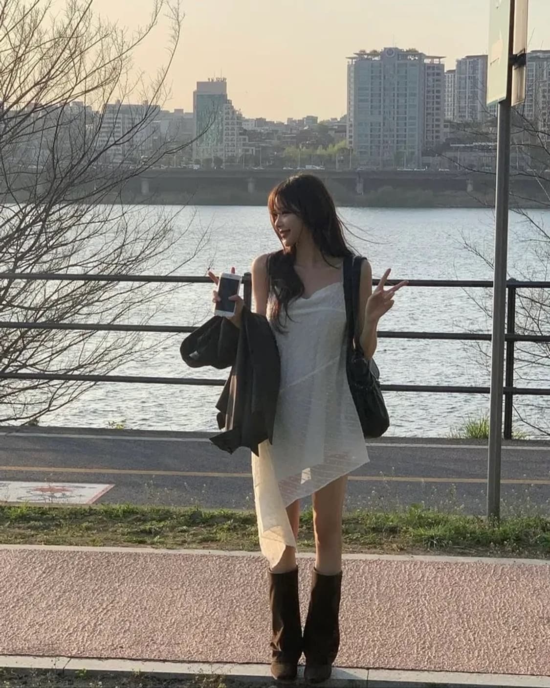 Soand 언발란스 도트 쉬폰 원피스 상품이미지1