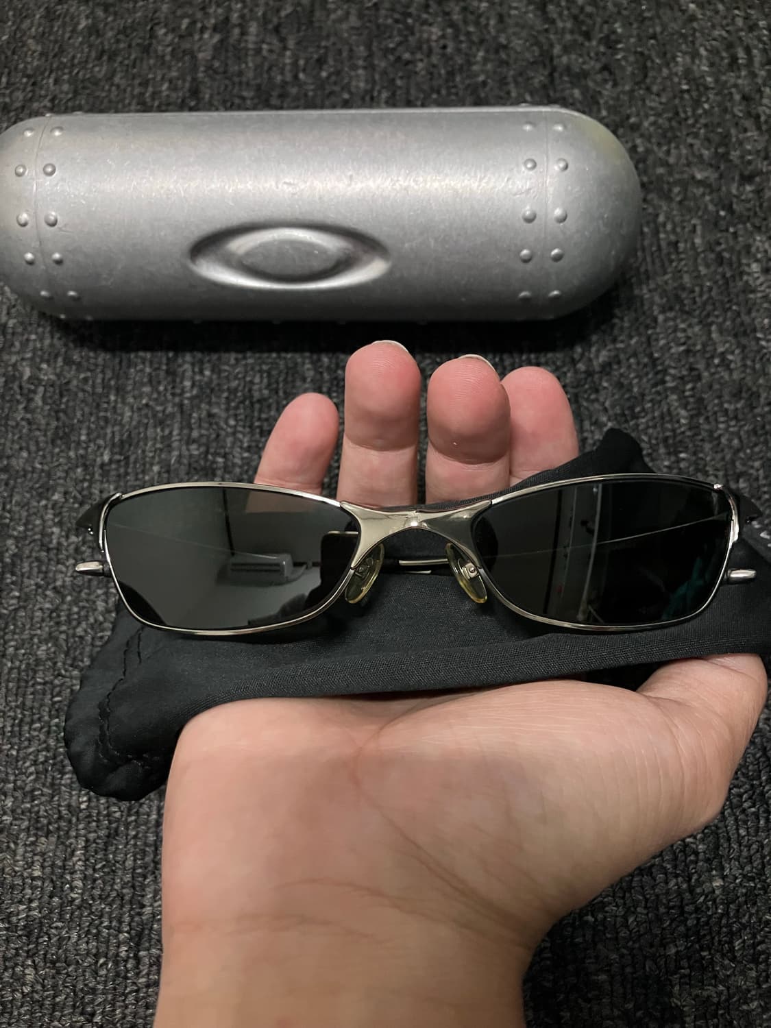 오클리 와이어탭 1.0 크롬 티타늄 상품이미지2