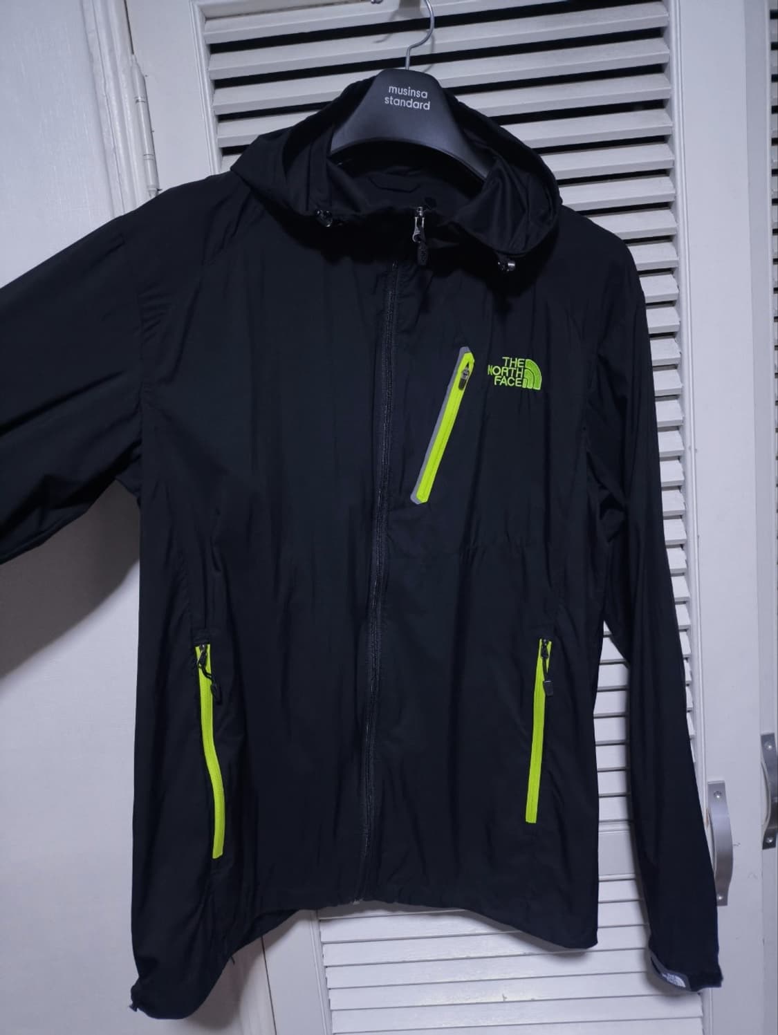 110 노스페이스 기능성 경량 에어벤트 바람막이 등산복 상품이미지1