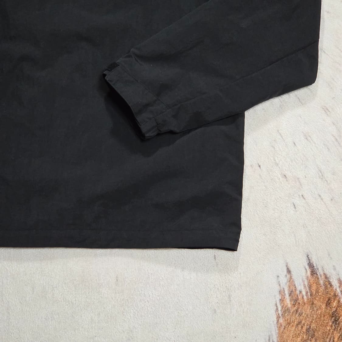 유니클로 블랙 바람막이 자켓 상품이미지6