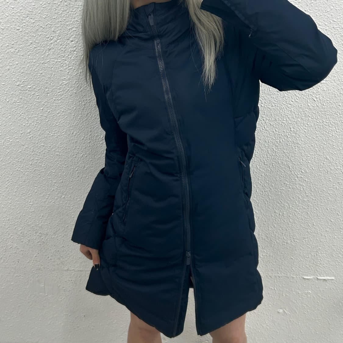 룰로레몬 네이비 후드 구스다운 롱패딩 상품이미지3