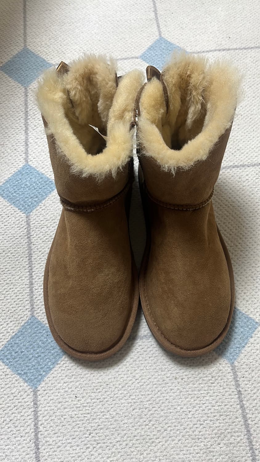 UGG 백리본 240 정품 상품이미지4