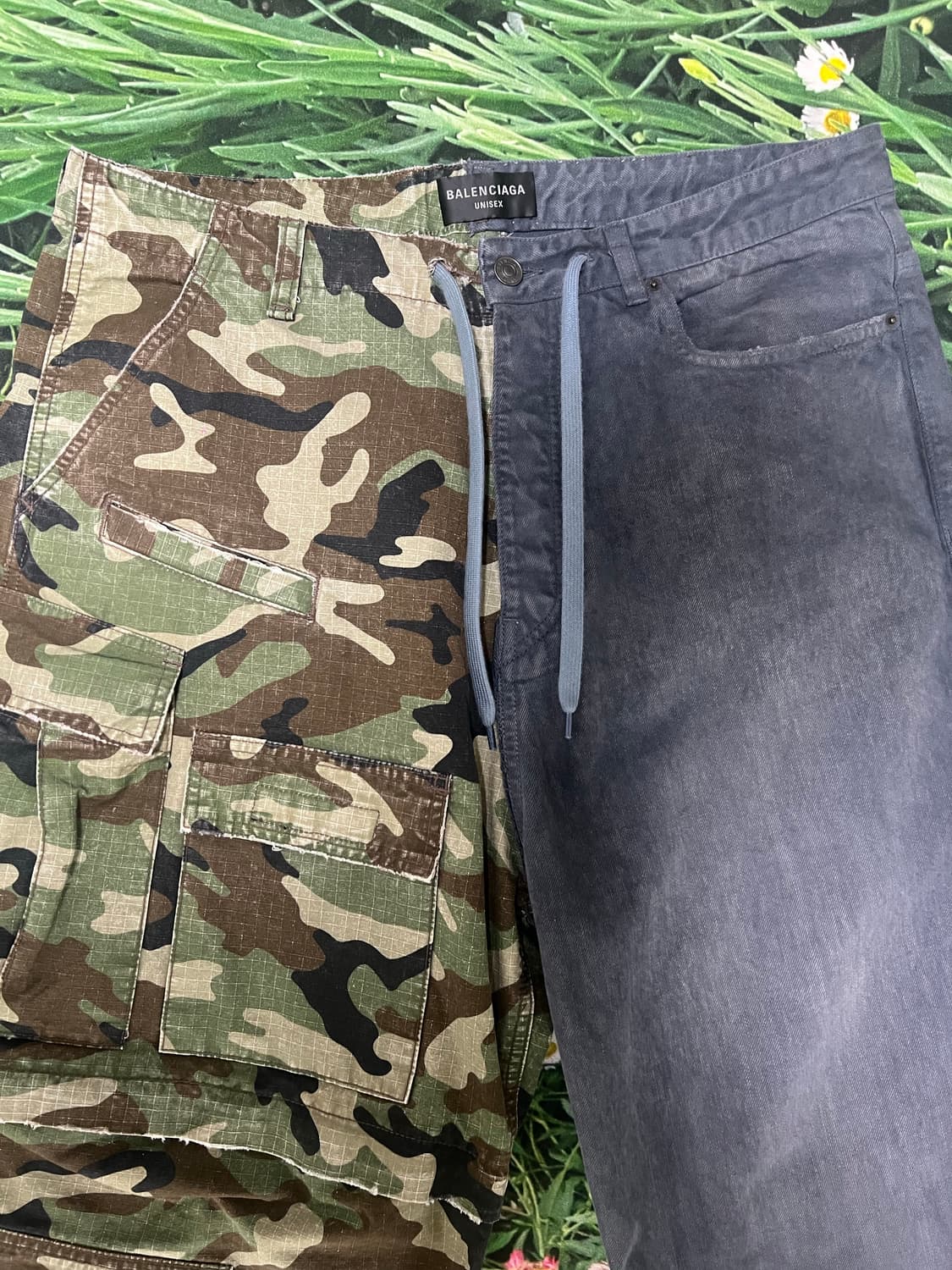 발렌시아가 다크 카모 하이브리드 배기 팬츠 상품이미지3