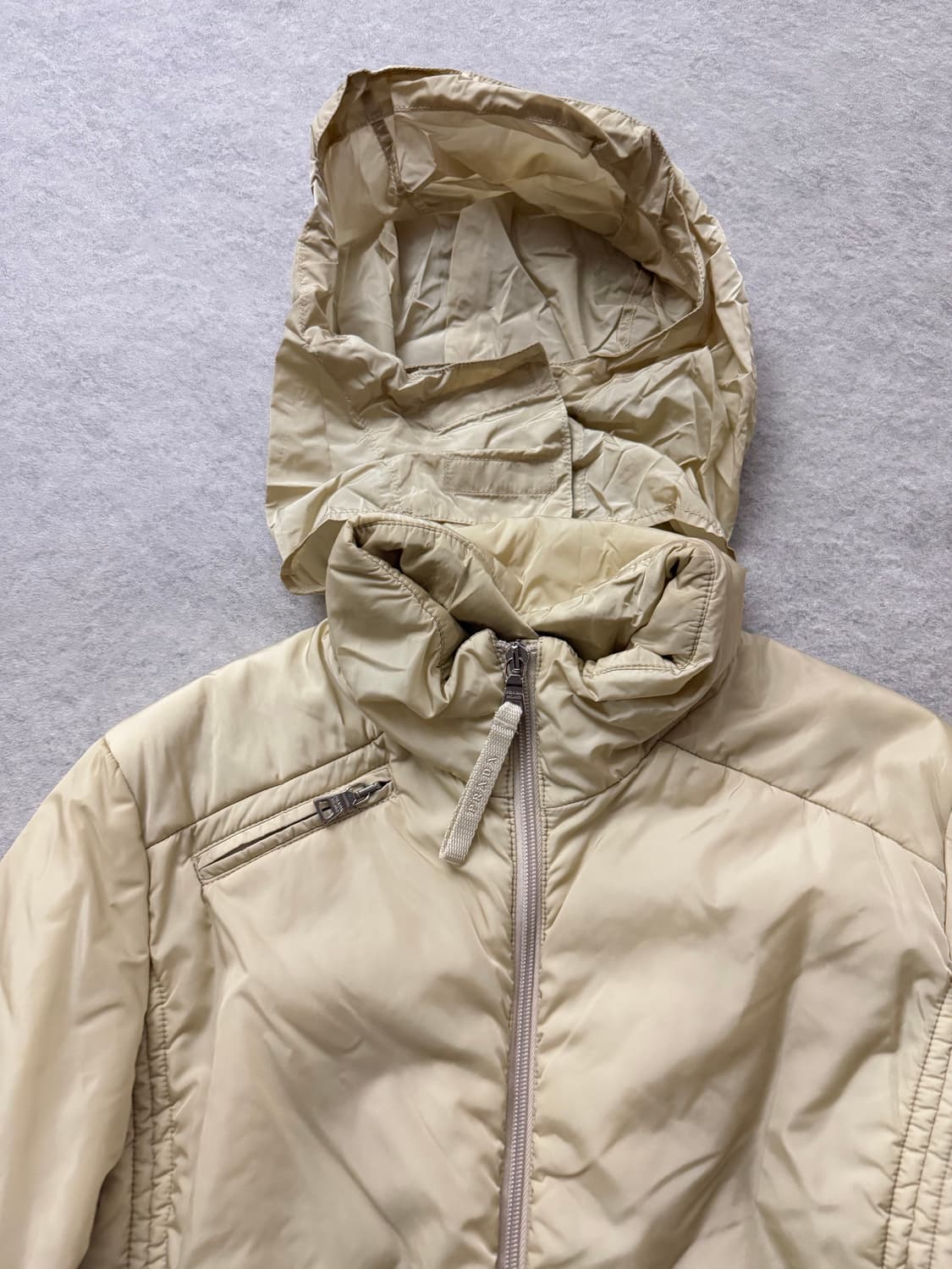 00‘s 프라다 나일론 후드 점퍼자켓 상품이미지8