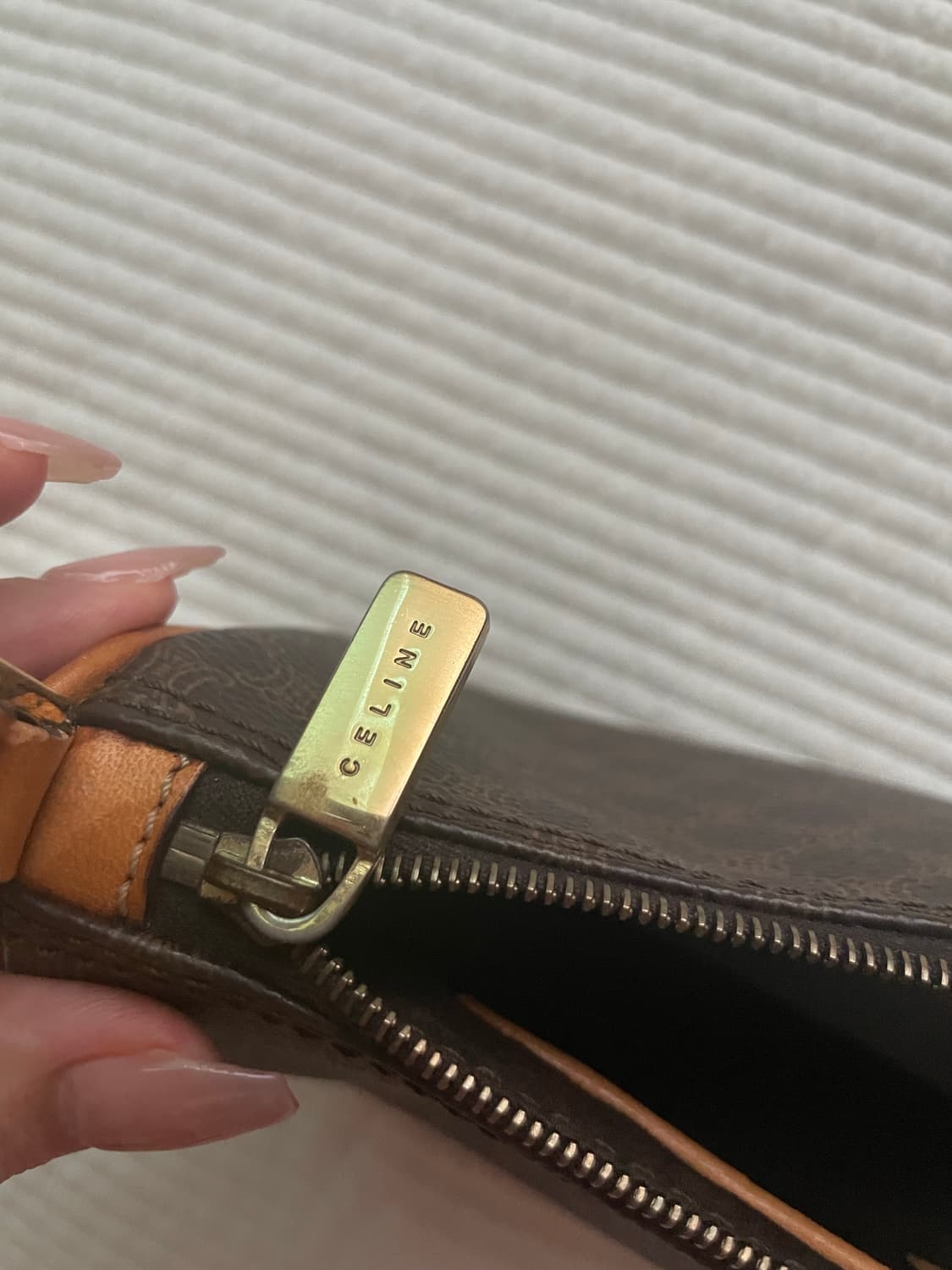 셀린느 마카담 블라종 숄더백 상품이미지3