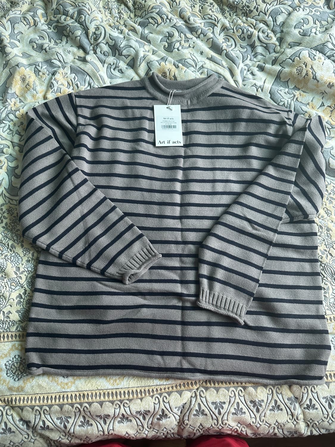 새상품) 아트이프액츠 롤 업 풀오버 니트 M 사이즈 팝니다. 상품이미지2