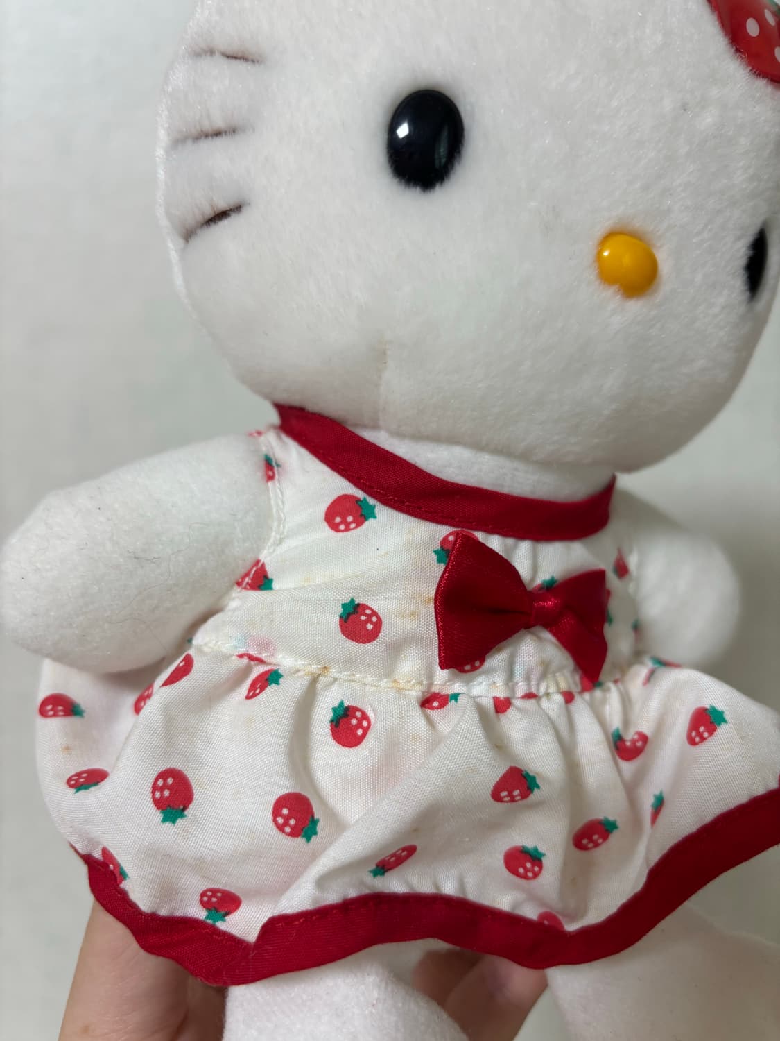 산리오 고전 딸기 키티 인형 상품이미지4