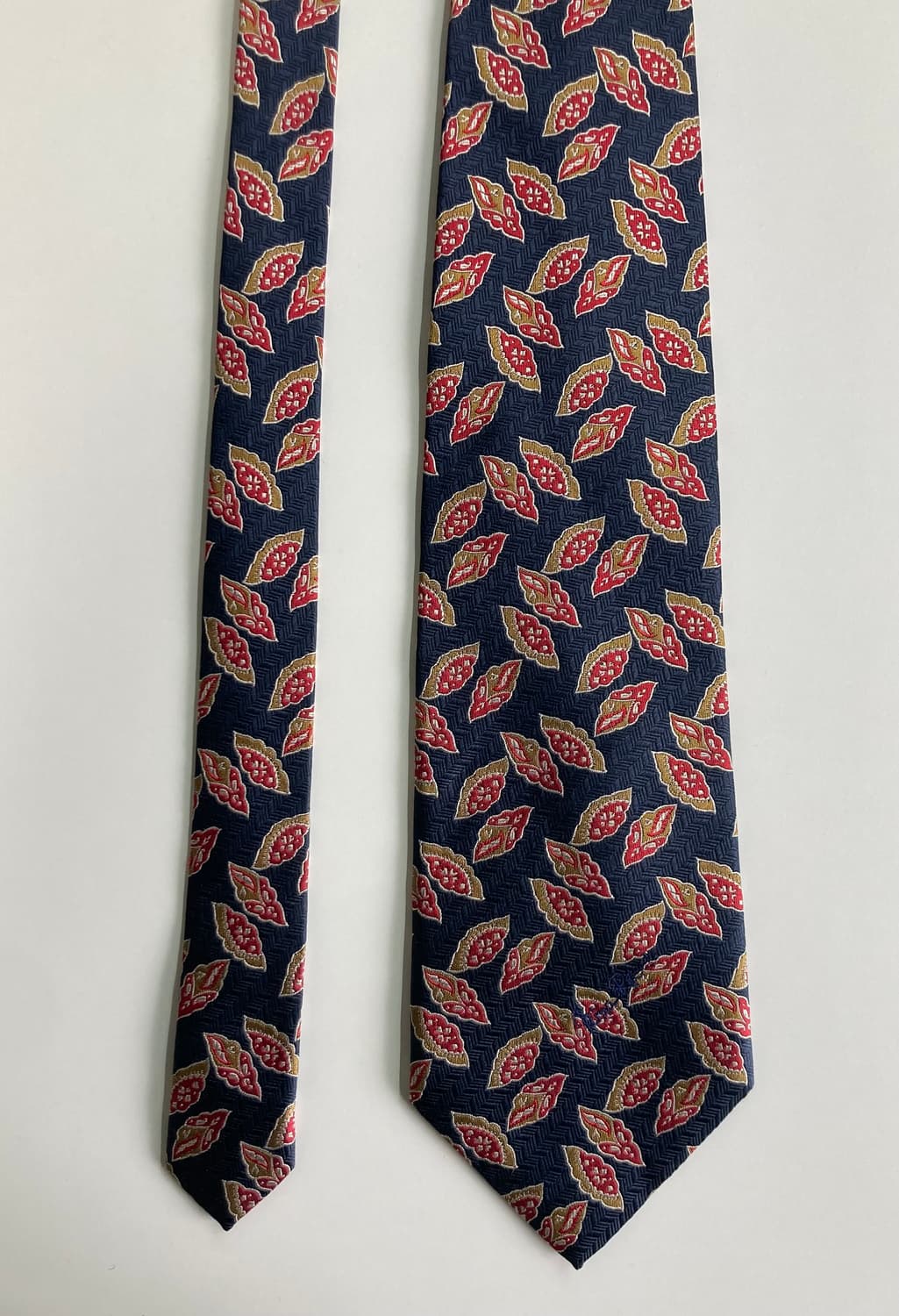 니나리치 넥타이 상품이미지1