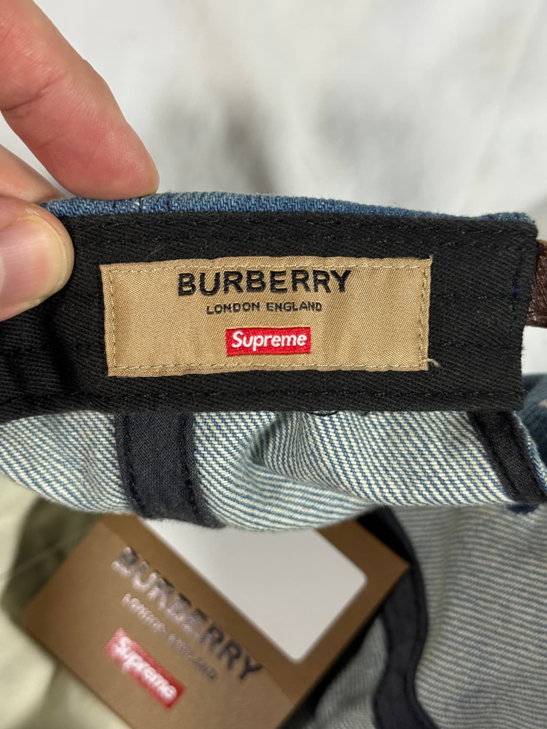 슈프림X버버리 데님 6패널 캡 상품이미지6