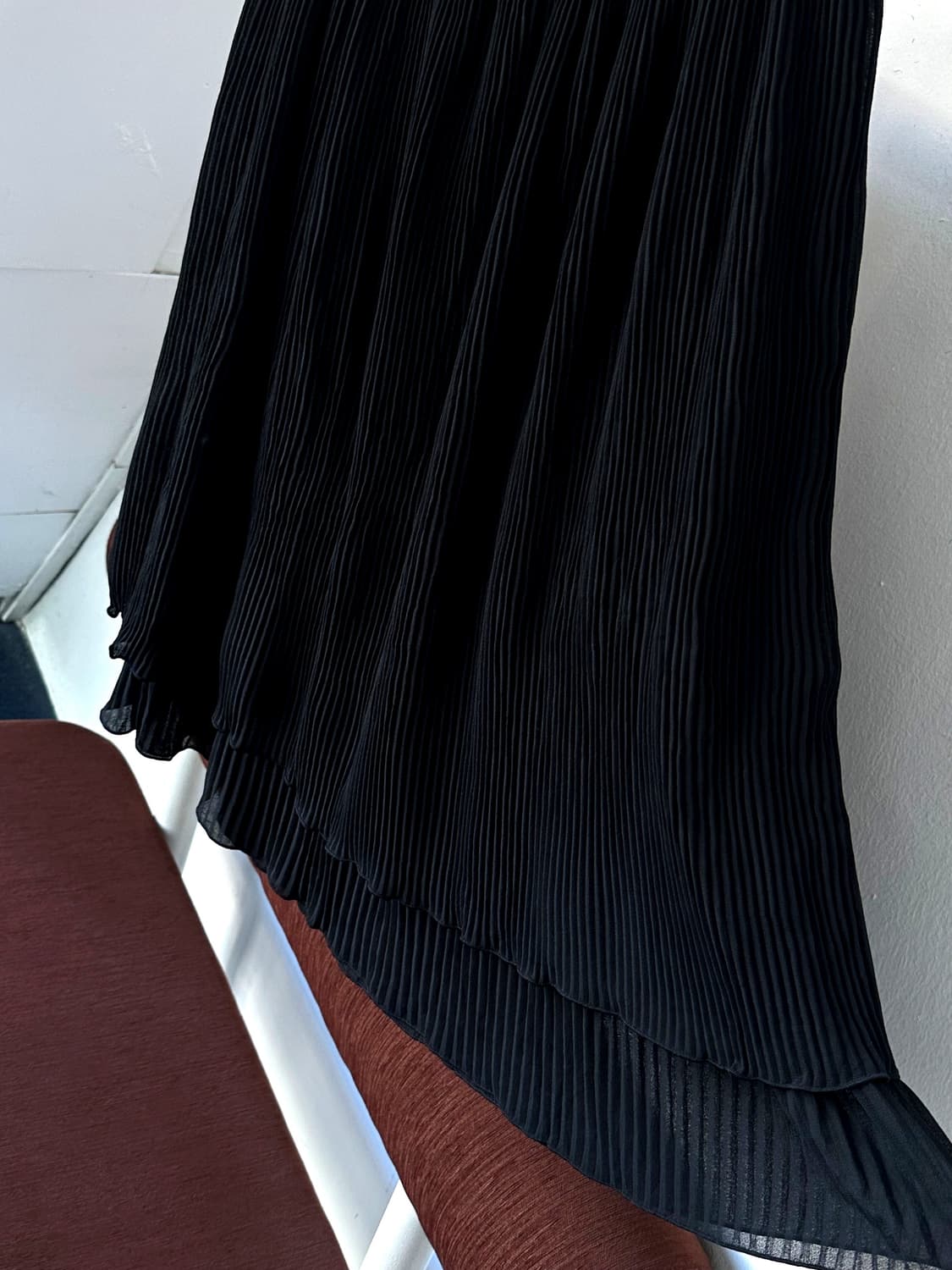 Banded layer pleats design mid skirt 상품이미지7