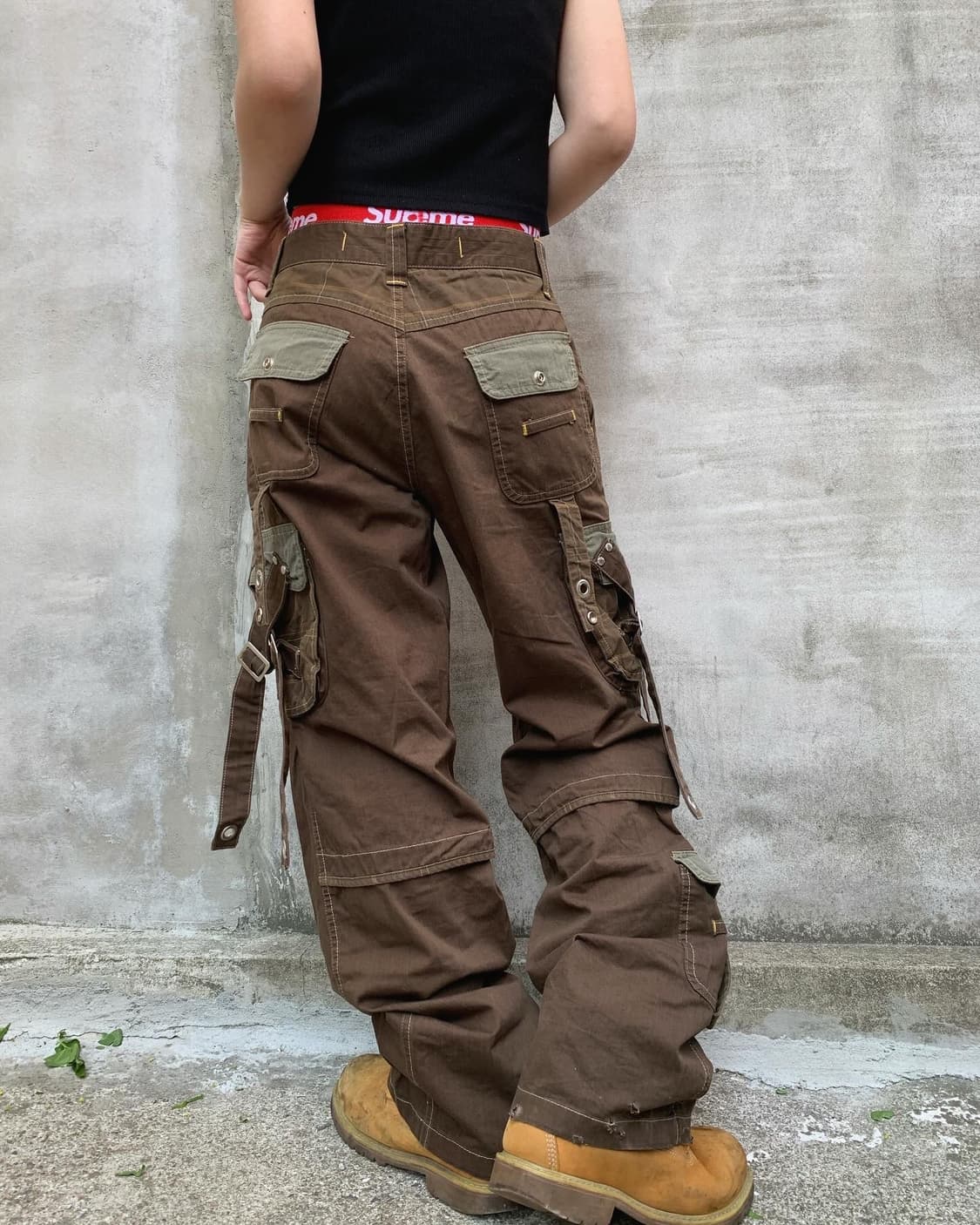 스트랩 디테일 멀티포켓 카고팬츠 상품이미지4