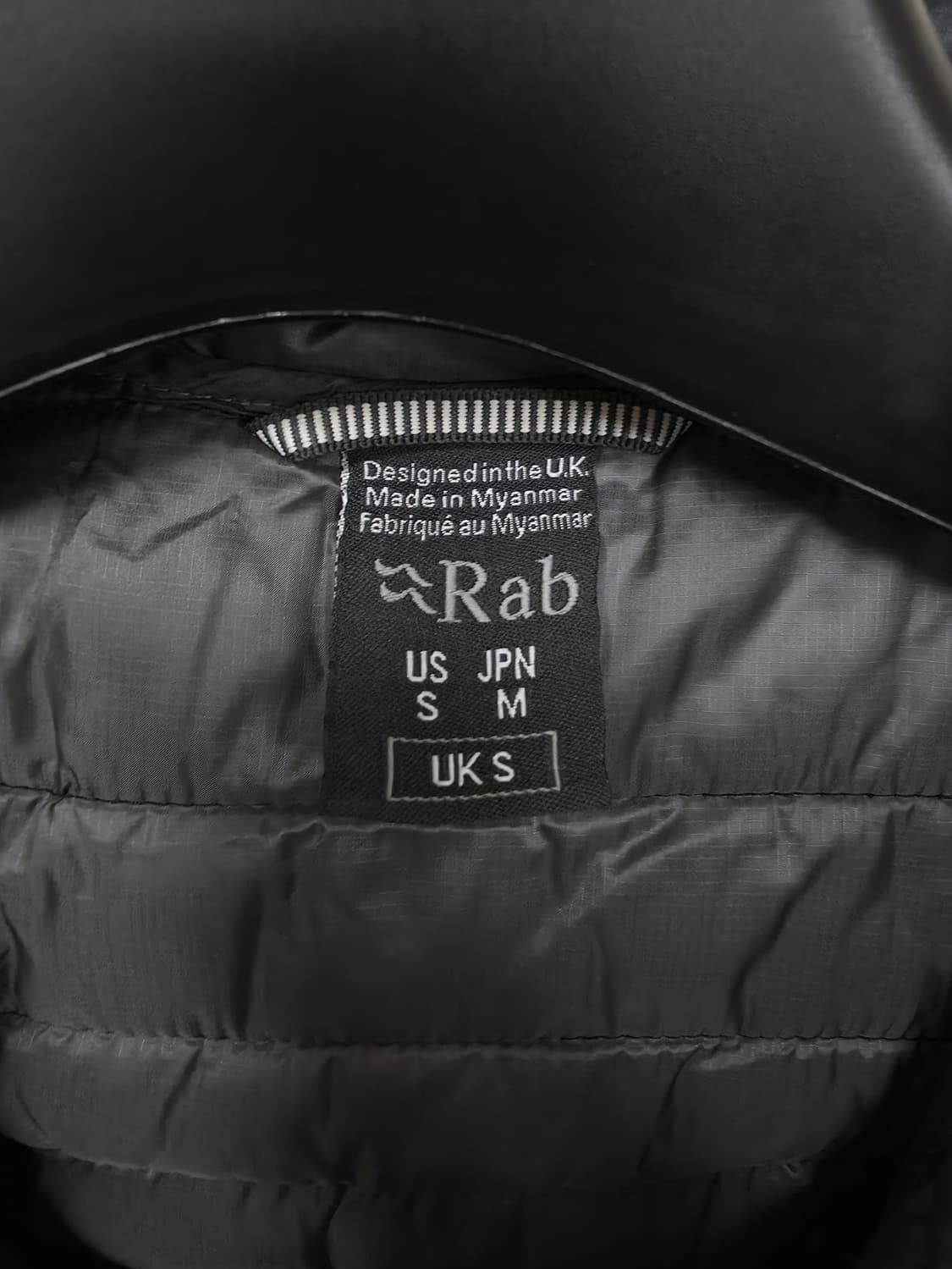 RAB 마이크로라이트 알파인 경량패딩 M사이즈  상품이미지4