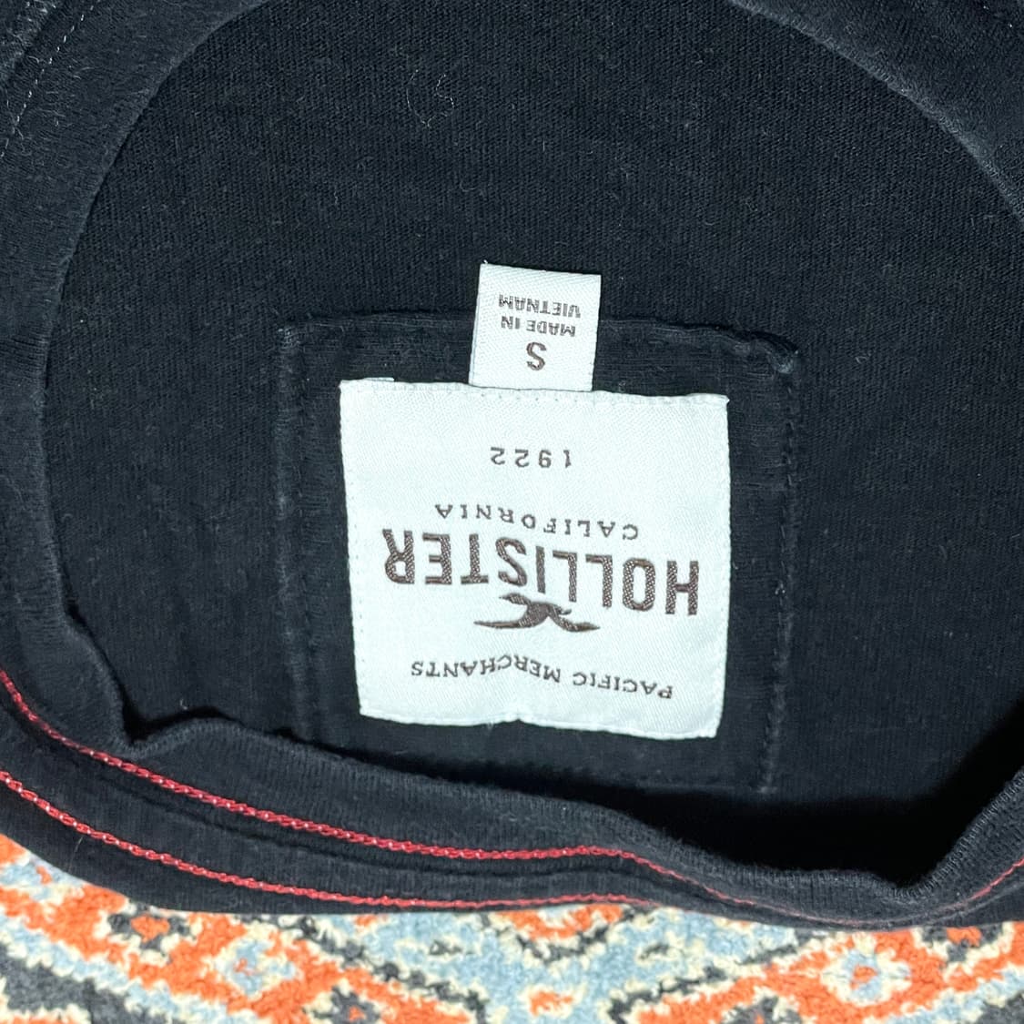 홀리스터 스펠로고 블랙 반팔티셔츠 여성S 상품이미지4