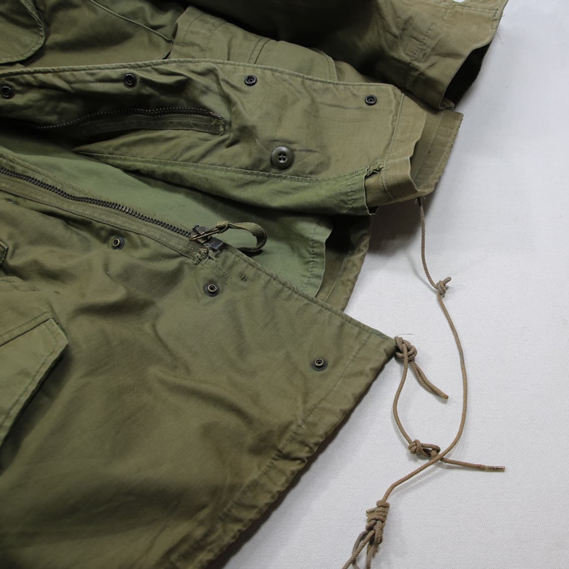 (착용컷) U.S.ARMY M-65 필드 자켓 (남성용 100) 상품이미지10