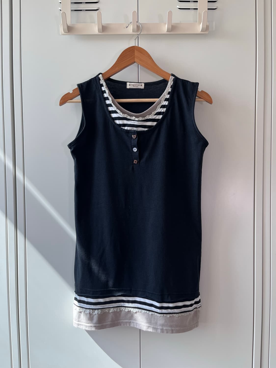 Timothy 단추 레이어드 블랙 슬리브리스 상품이미지1