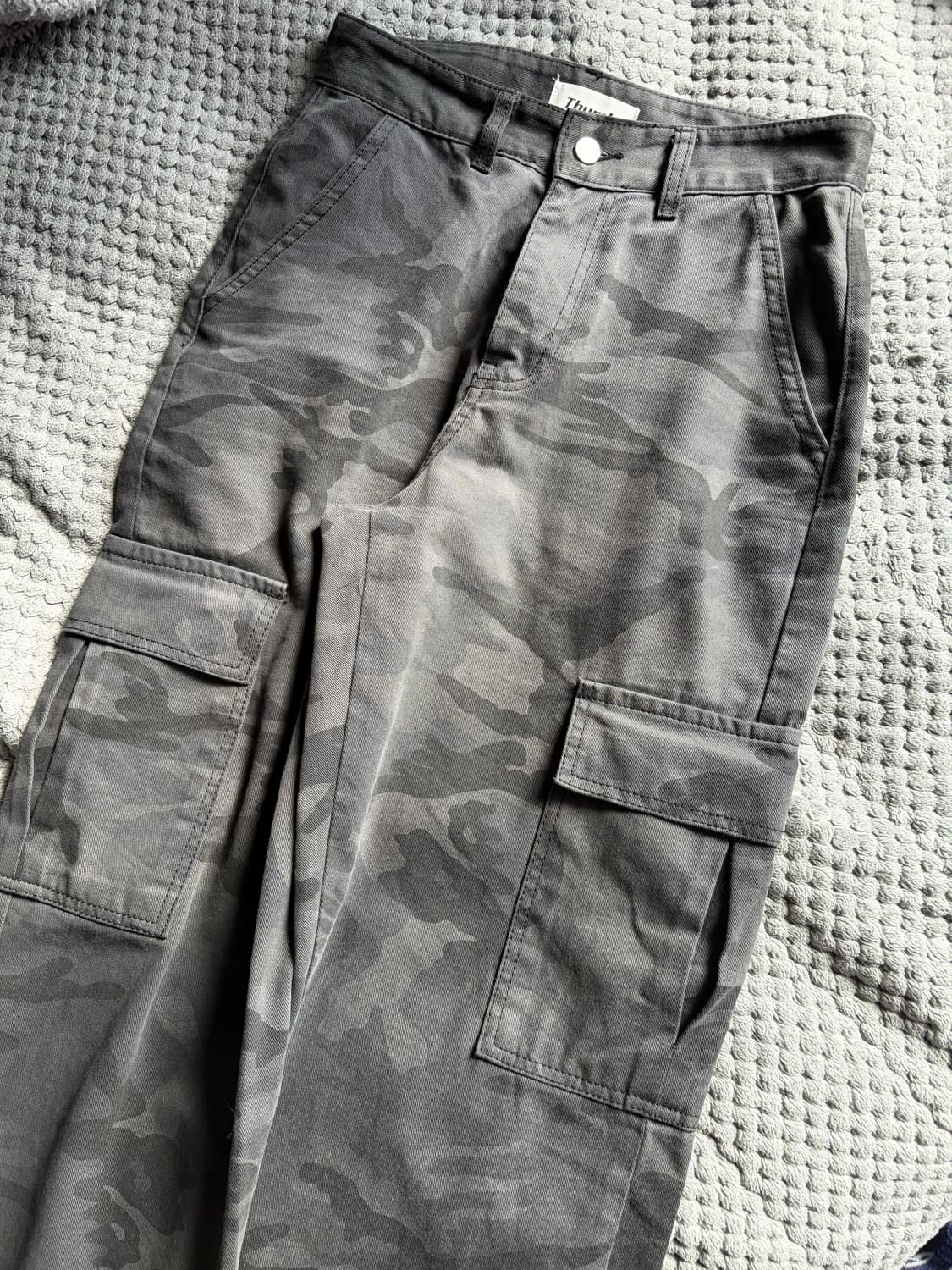 덤 CAMO WIDE CARGO PANTS 14 상품이미지1