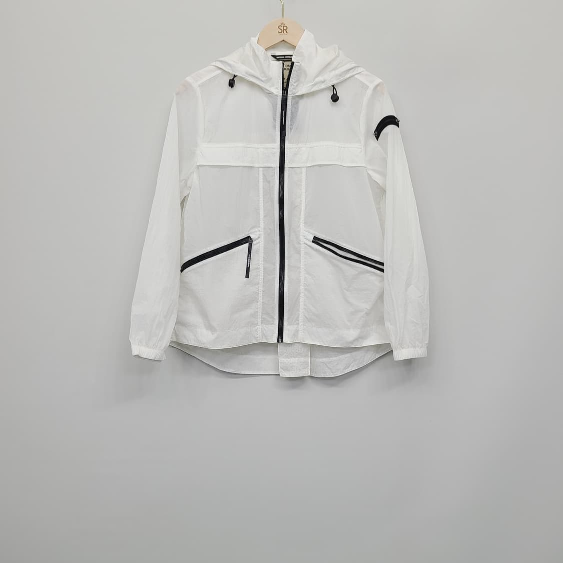 내셔널지오그래픽 유틸리티 경량 바람막이 화이트 (XS) 상품이미지2