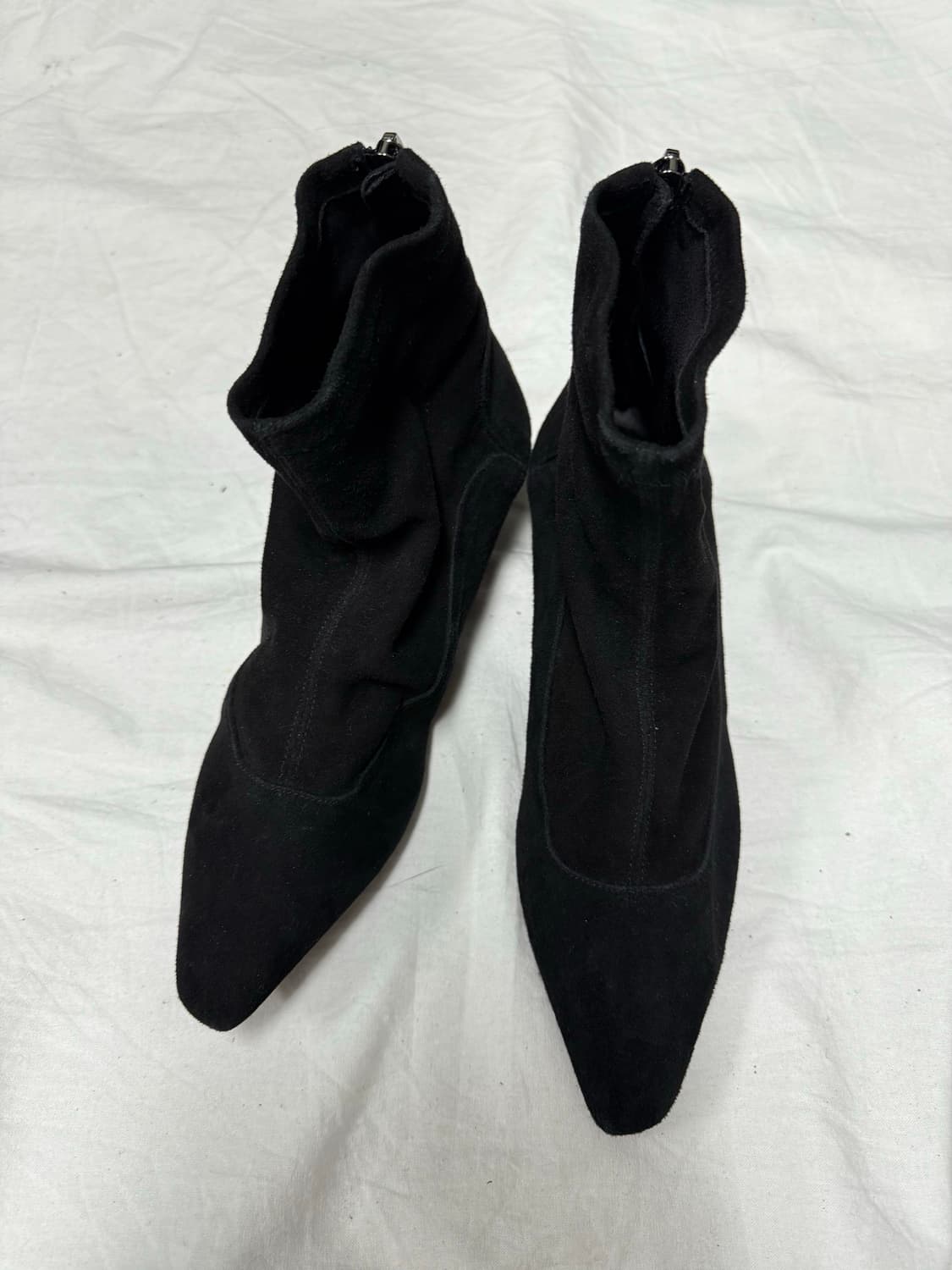 new* lanvin 랑방 스웨이드 백지퍼 나이프힐 앵클부츠 상품이미지2