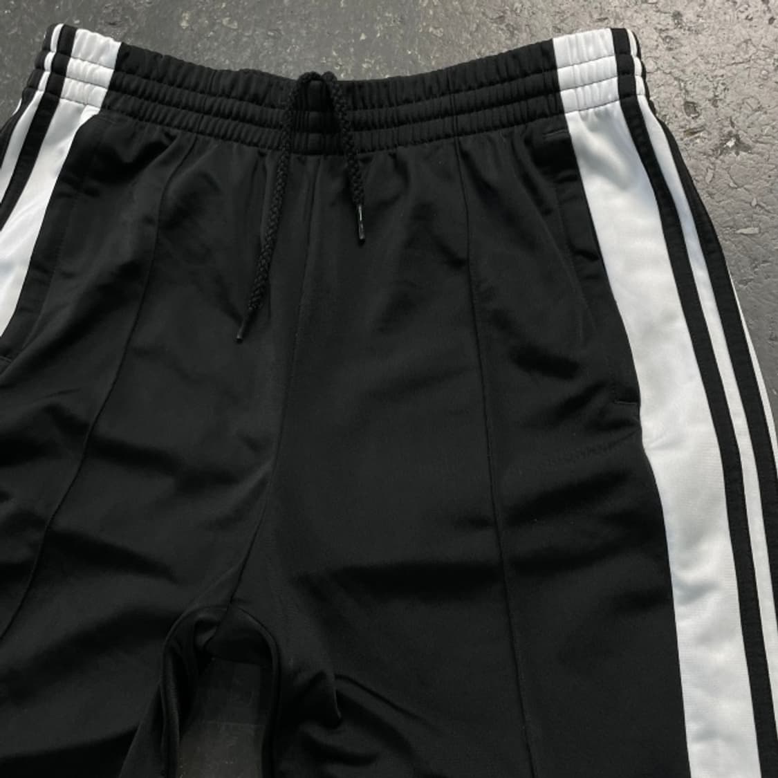 100 아디다스 아디브레이크 트레이닝 팬츠 상품이미지2