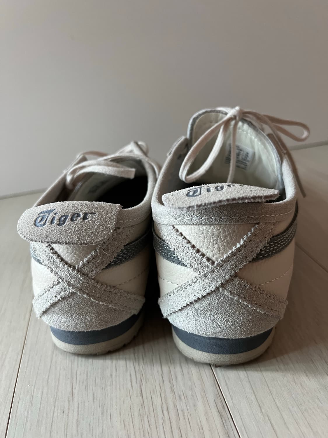 오니츠카 타이거 상품이미지7