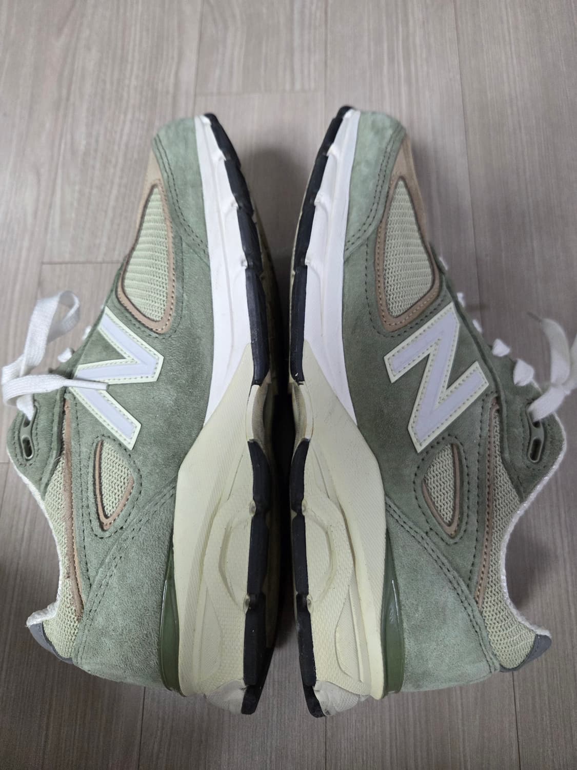 뉴발란스 990v4 올리브 인센스 상품이미지5