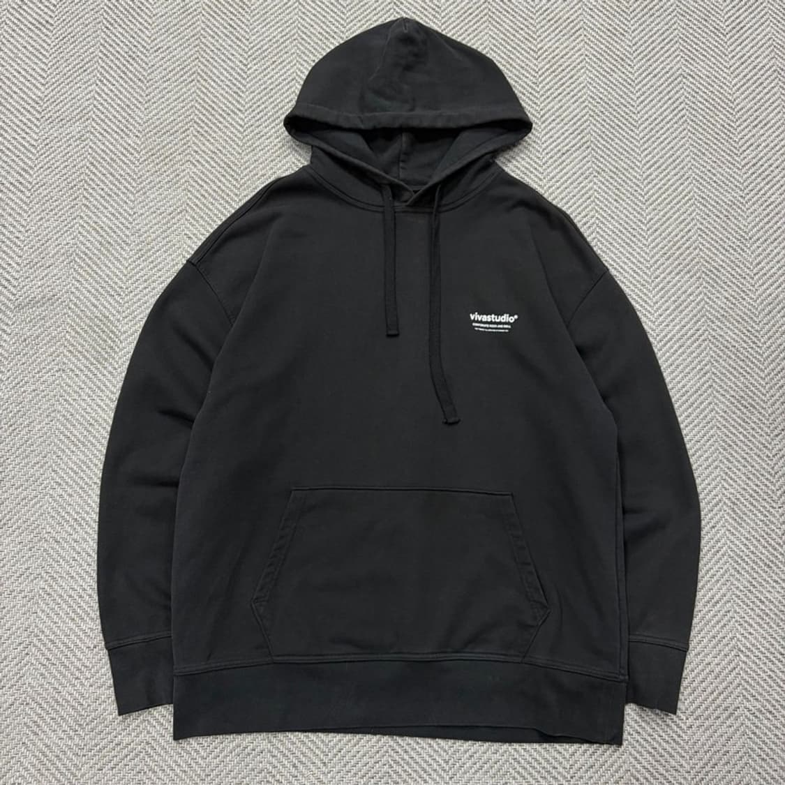 비바스튜디오 베이직 로고 후드티 v2862 상품이미지1