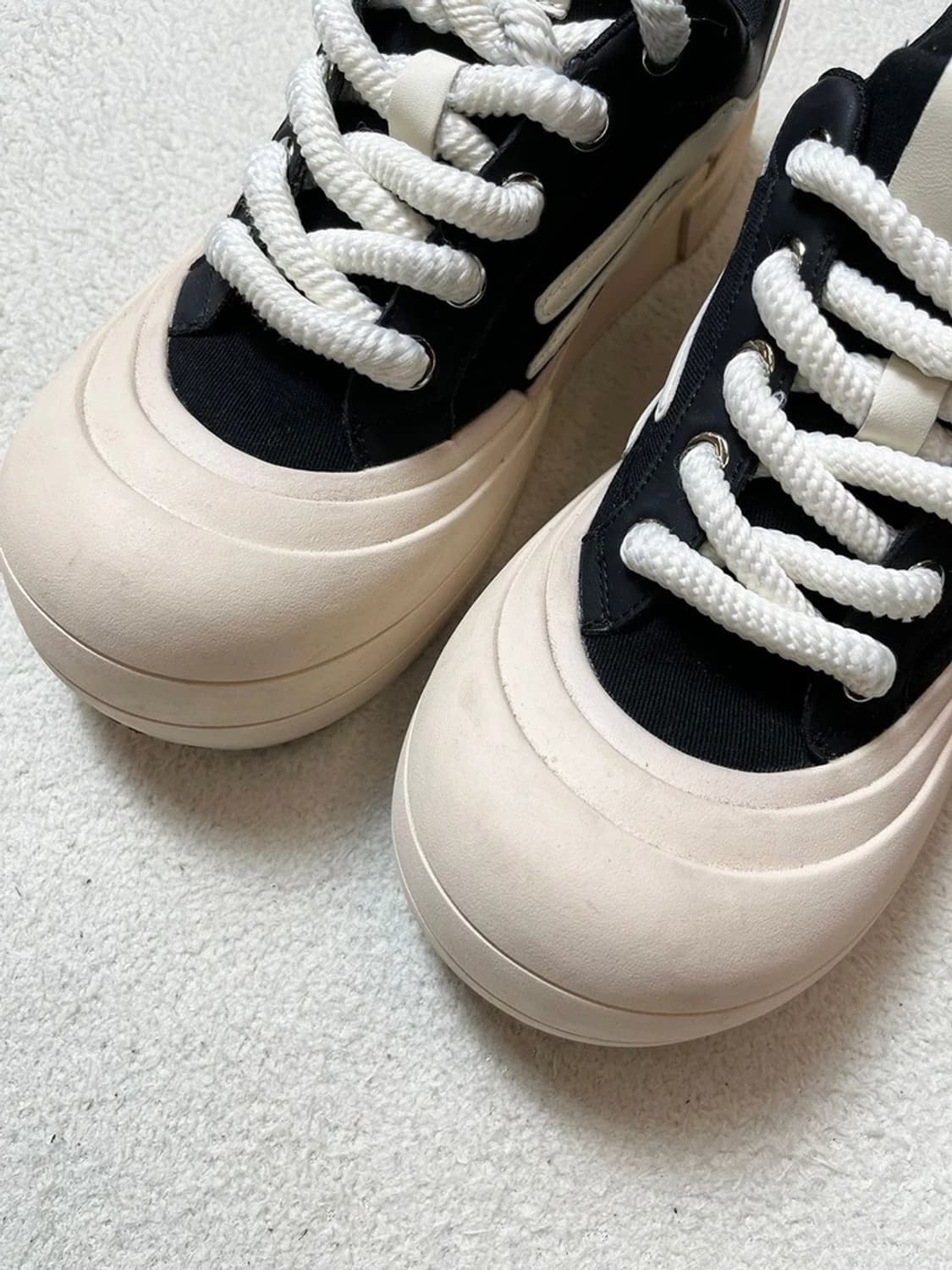 킬위너 KILLWINNER 시그니처 쉐입 스니커즈 A1885 상품이미지4