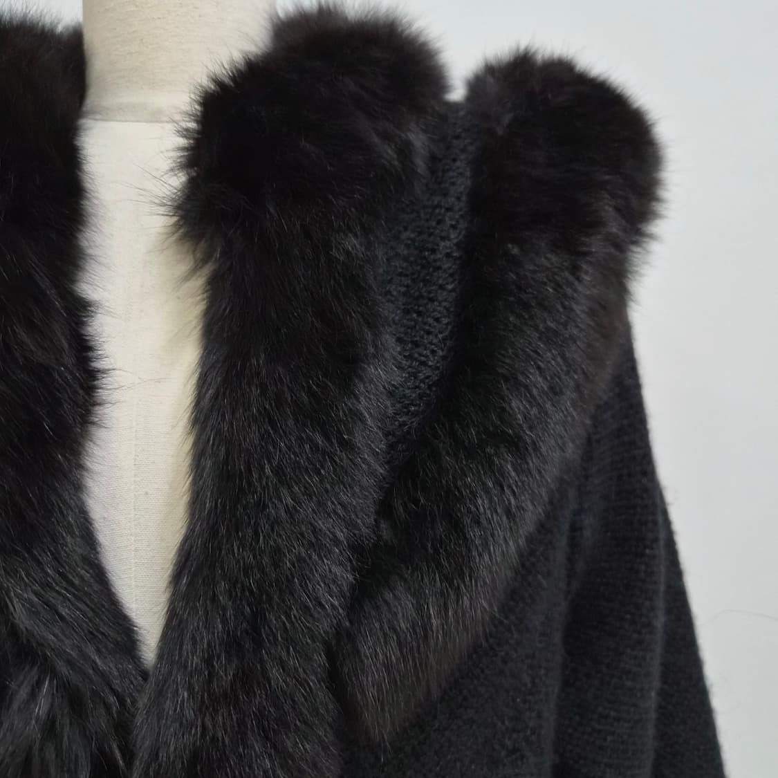 WALLACE 폭스 퍼 트리밍 울 니트 자켓  상품이미지7