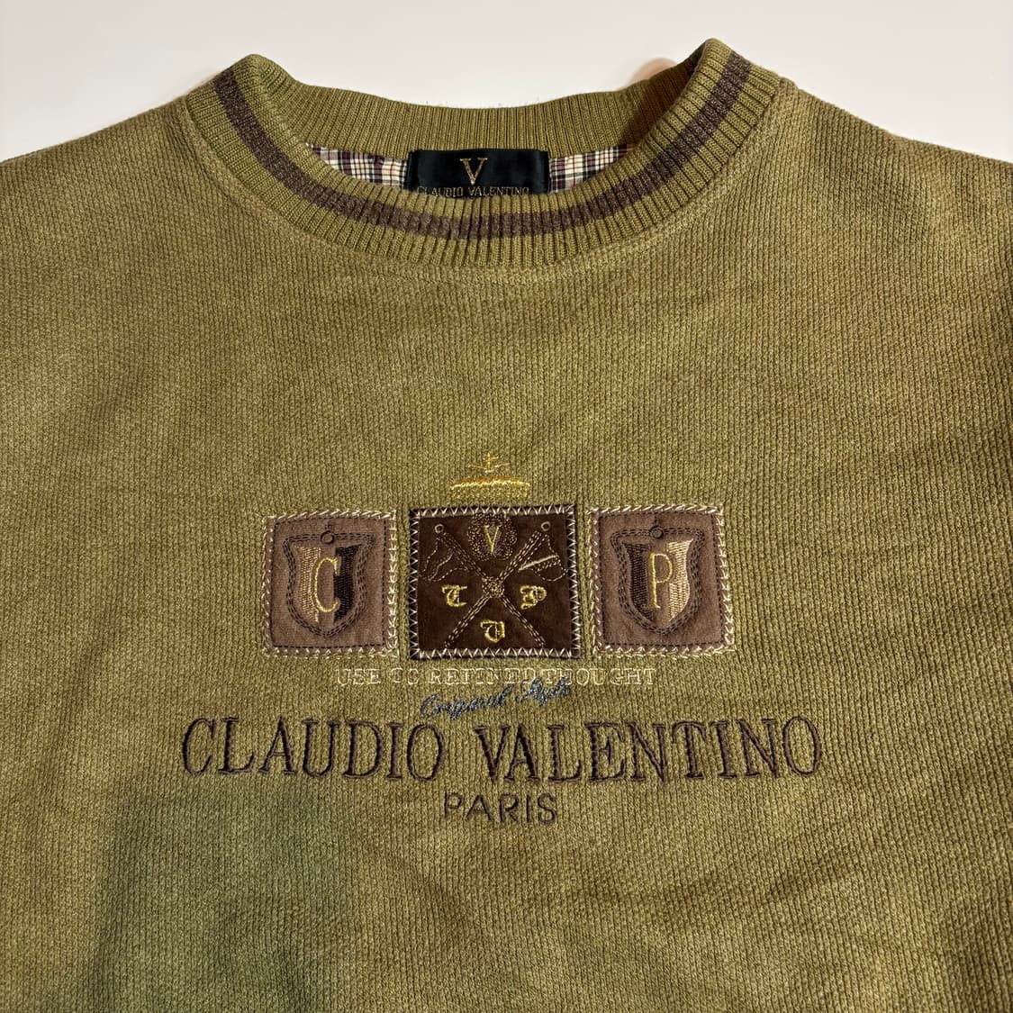 클라우디오 발렌티노 자수 니트 상품이미지2