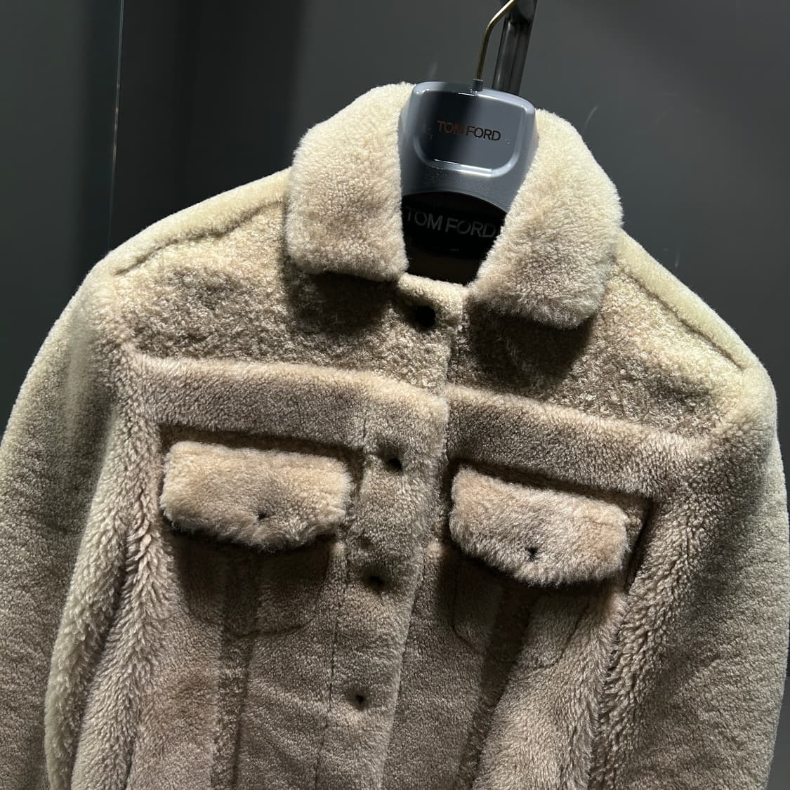 톰포드 램스킨 시어링 퍼 자켓 상품이미지2