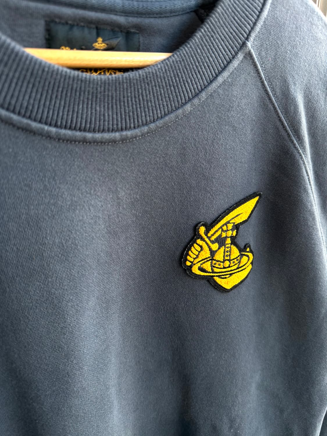 L/ 비비안웨스트우드 맨즈 로고 맨투맨 상품이미지5