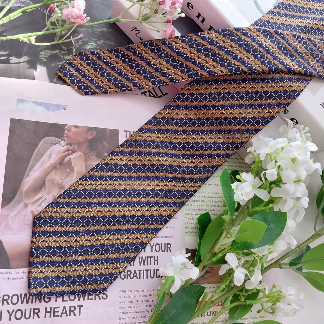 미쏘니 실크 네이비 패턴 넥타이 8.4cm S~A+등급 K2474
 상품이미지3