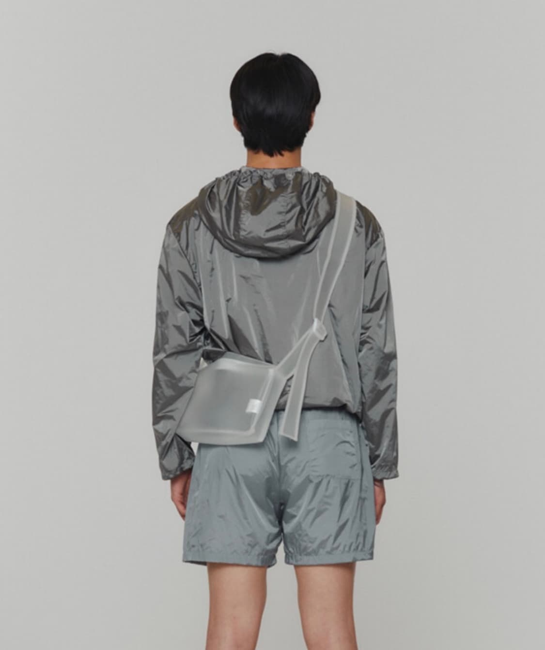 AMOMENTO / Glossy Nylon Half Zip-up 상품이미지4